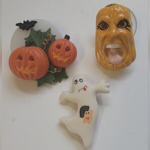 Vintage Halloween Lot. brooch/pin.